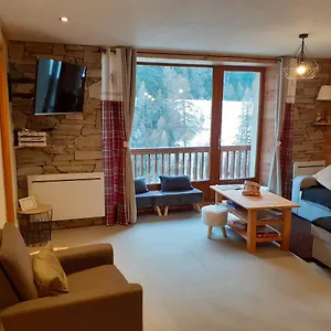 https://appartement-chaleureux-de-10-personnes-a-val-cenis.hotels-rhonealpes.com
